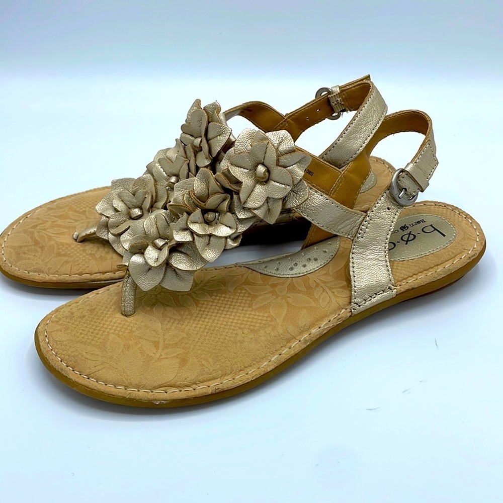 B.O.C by Born Women T-strap floral Sandals flip flop shoes flats sz 9